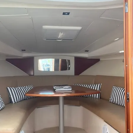 船屋 Sea Bloom Ii - Night In A Fancy Speedboat Lisboa