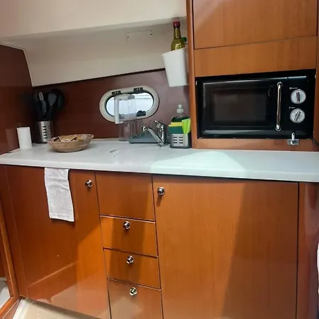 船屋 Sea Bloom Ii - Night In A Fancy Speedboat Lisboa